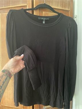 Black Long-Sleeve Puff Shoulder Top